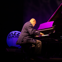 KENNY BARRON
