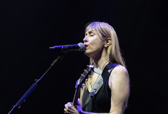 SUZANNE VEGA