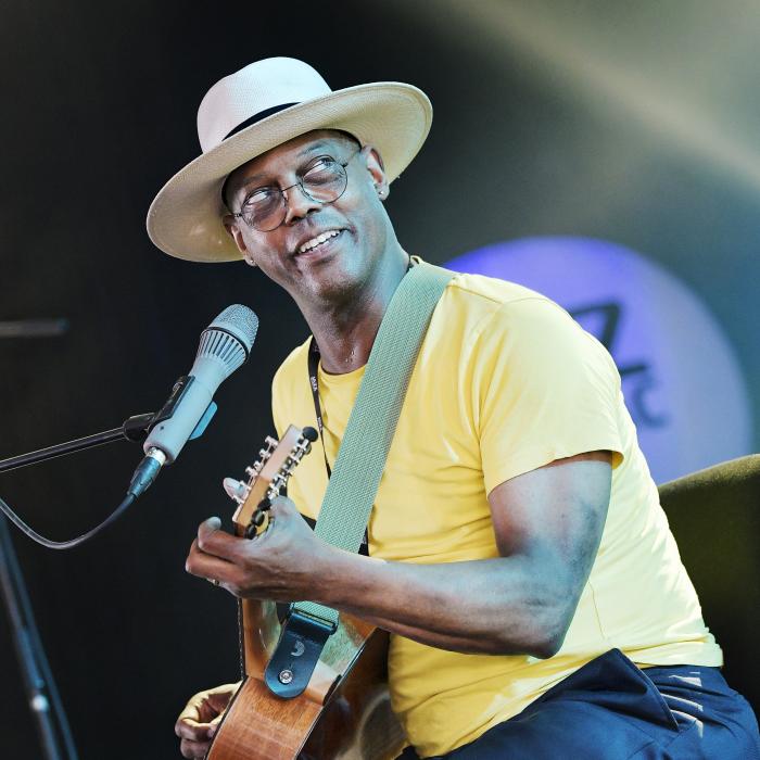 Eric Bibb