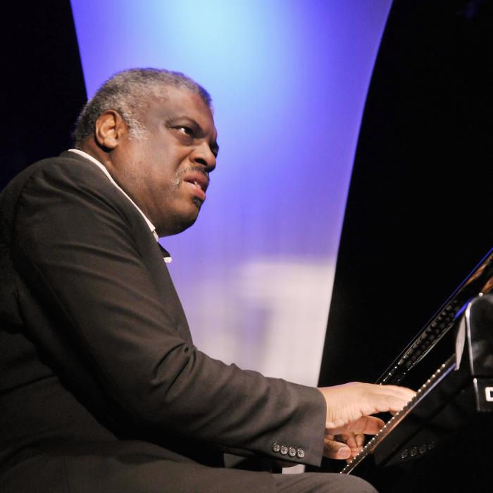 Mulgrew Miller