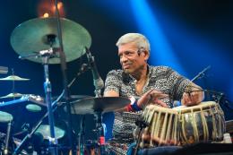 Trilok Gurtu © Francis Vernhet