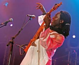 Richard Bona © Francis Vernhet