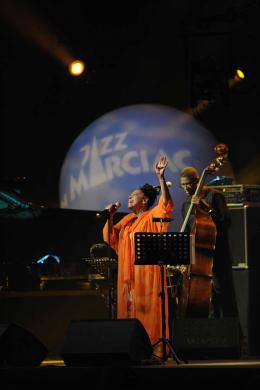 Omara Portuondo © Francis Vernhet