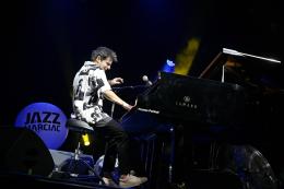 <p><strong>Jamie Cullum © Francis Vernhet</strong></p>
