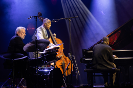 <p>The&nbsp;Oscar Peterson Centennial Celebration&nbsp;© Laurent Sabathé</p>

